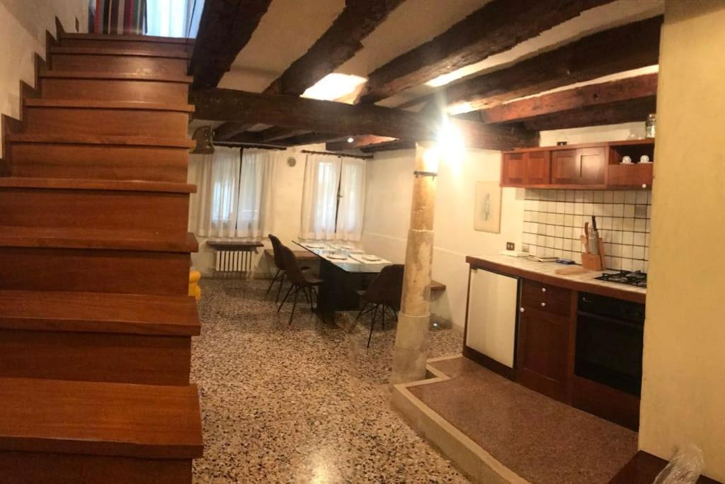 ヴェネツィアCosy Apt For 6 Pp Between San Marco And Rialto Bridgeアパートメント エクステリア 写真