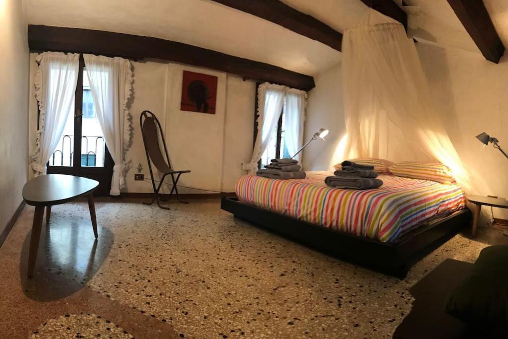 ヴェネツィアCosy Apt For 6 Pp Between San Marco And Rialto Bridgeアパートメント エクステリア 写真