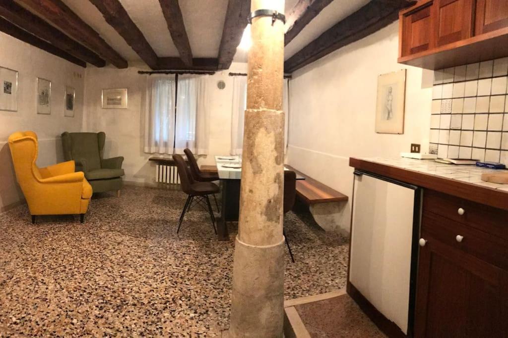 ヴェネツィアCosy Apt For 6 Pp Between San Marco And Rialto Bridgeアパートメント エクステリア 写真