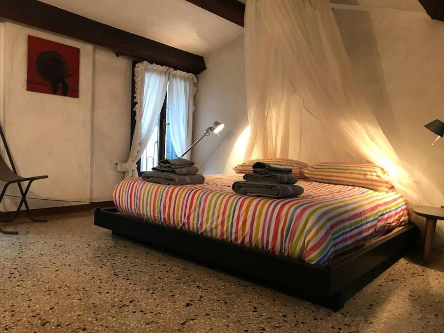 ヴェネツィアCosy Apt For 6 Pp Between San Marco And Rialto Bridgeアパートメント エクステリア 写真